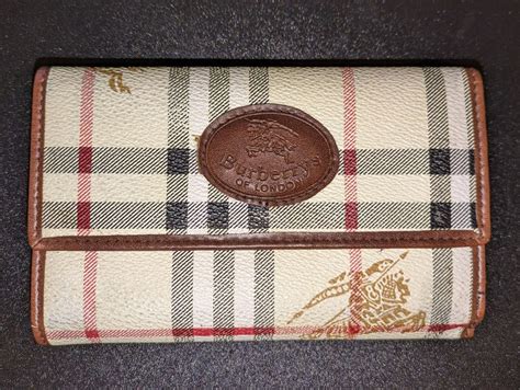 burberry fake accesoiries